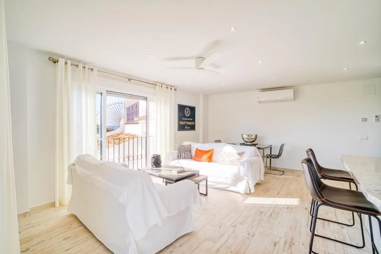 L166 Cabopino Apartment Marbella