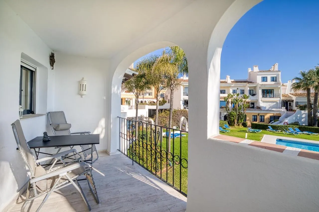 L166 Cabopino Apartment Marbella