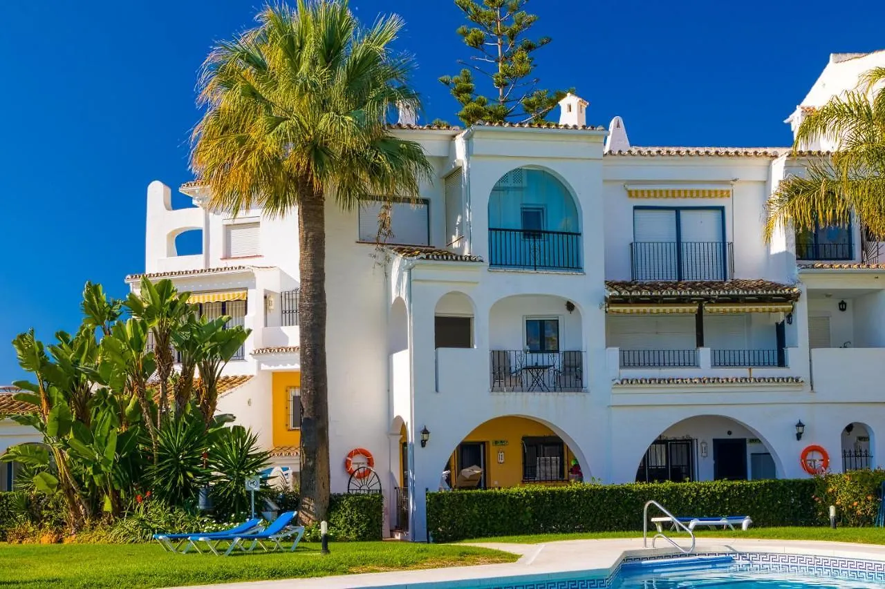 L166 Cabopino Apartment Marbella