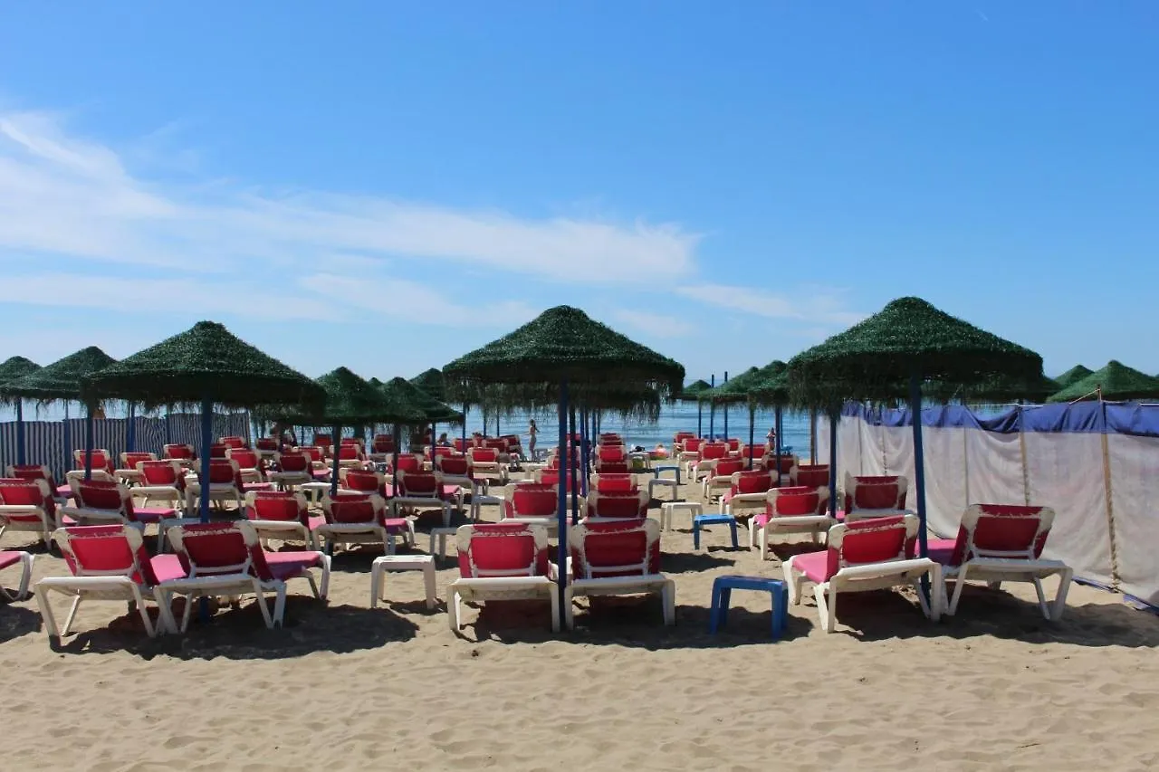 L166 Cabopino Apartment Marbella